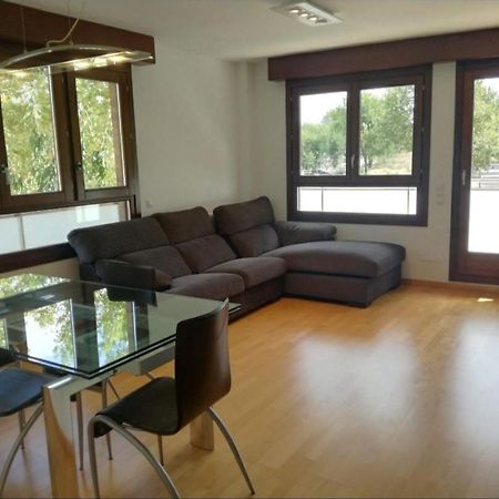 Habitacion Con Piscina Y Sauna Sant Cugat del Valles Ngoại thất bức ảnh