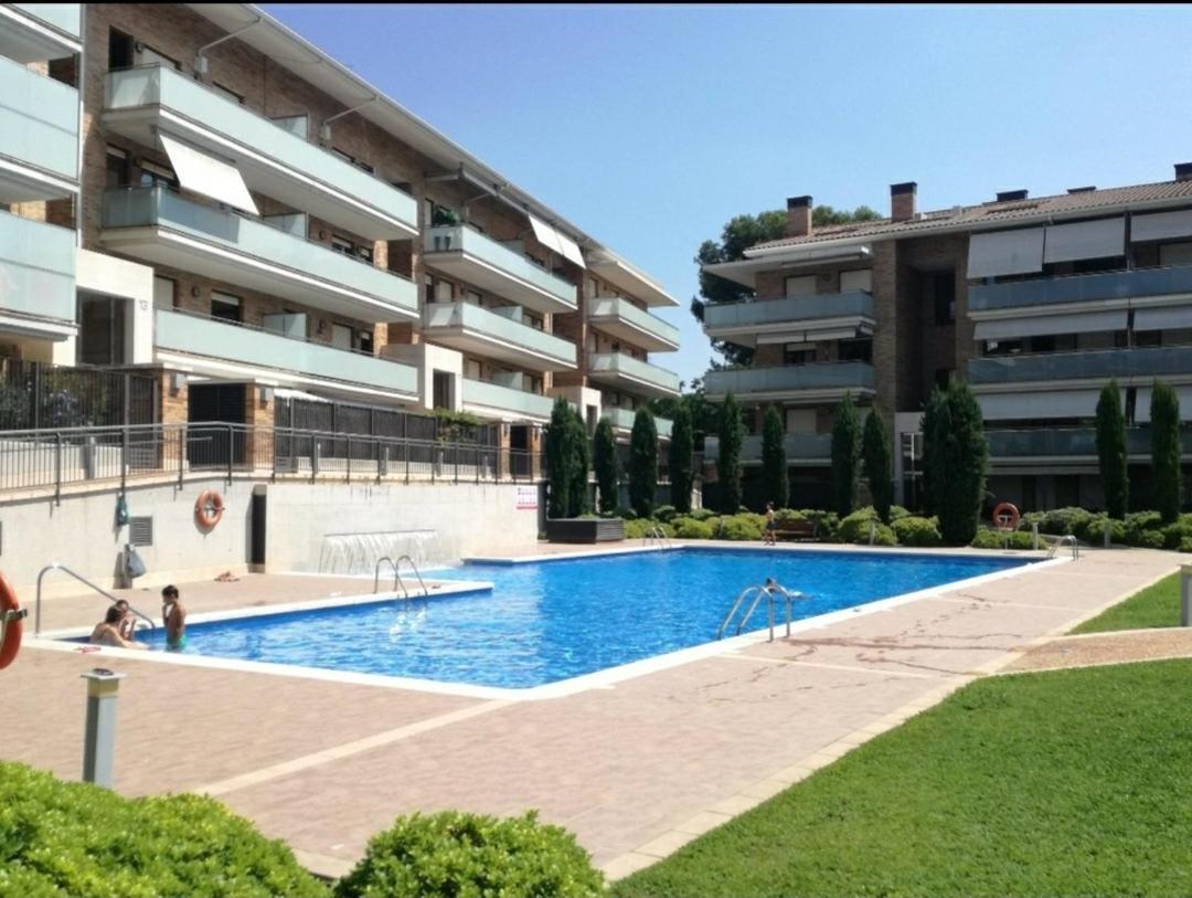 Habitacion Con Piscina Y Sauna Sant Cugat del Valles Ngoại thất bức ảnh